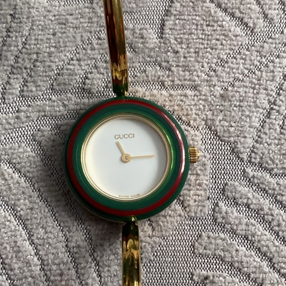 Gucci bangle watch - Picture 4 of 7